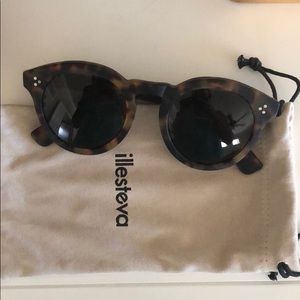 Illesteva Leonard II Tortoise